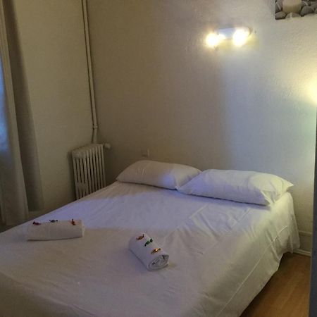 Hotel Restaurant Le 8 망들리유 라 나플 외부 사진